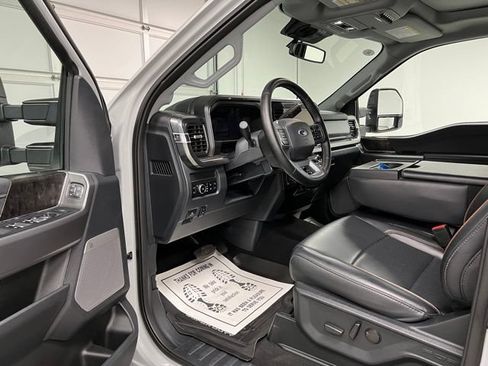 Used 2025 Ford F350 Lariat w/ Black Appearance Package AWD/4WD image 17