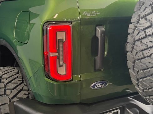 Used 2022 Ford Bronco Wildtrak AWD/4WD image 13