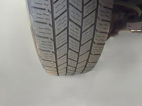 Used 2017 RAM 1500 Laramie image 11