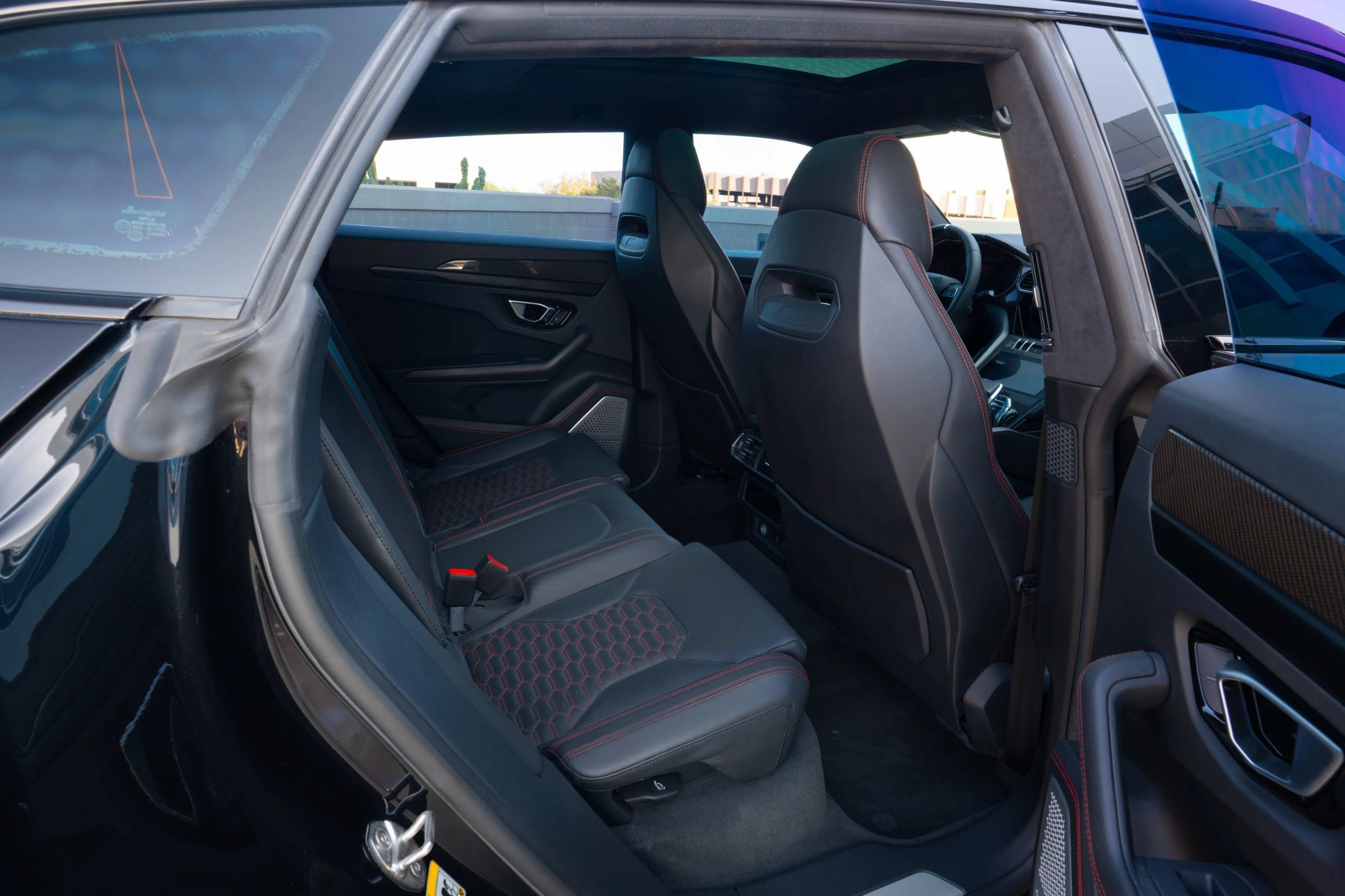 Used 2021 Lamborghini Urus AWD/4WD image 39