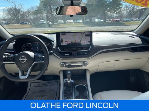 Used 2024 Nissan Altima 2.5 SL image 23