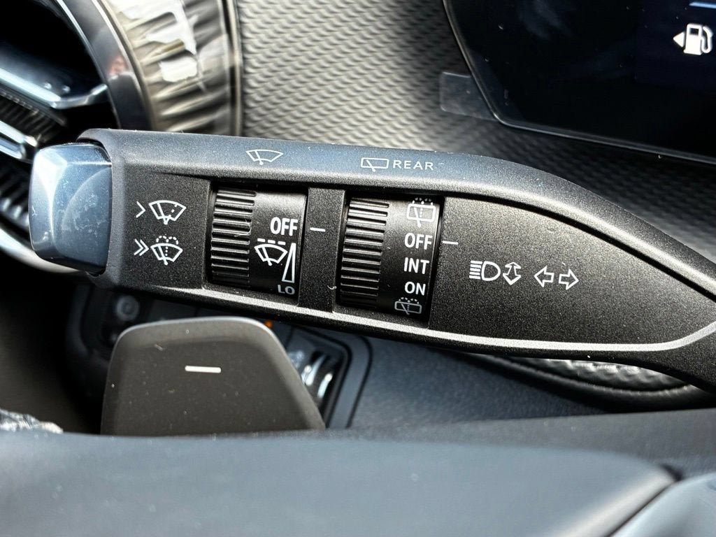 New 2027 Chevrolet Equinox LT w/ Convenience Package II AWD/4WD image 14