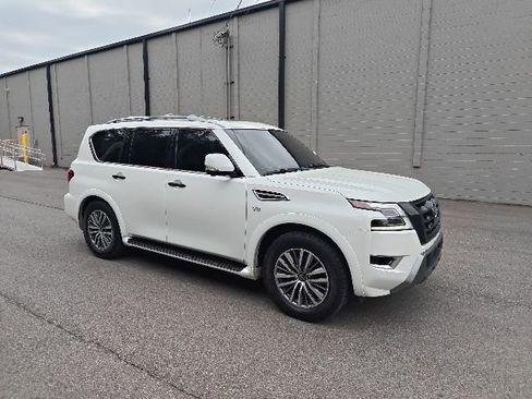 Used 2021 Nissan Armada SL w/ Captain's Chairs Package RWD image 1