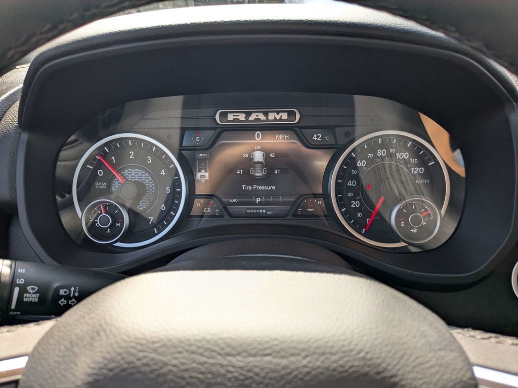 New 2026 RAM 1500 Big Horn AWD/4WD image 24