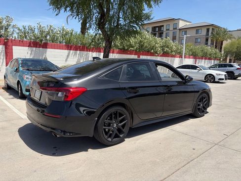 Used 2024 Honda Civic Si image 2