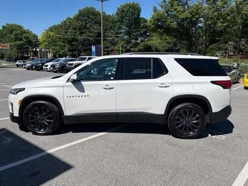 Used 2023 Chevrolet Traverse RS AWD/4WD image 4