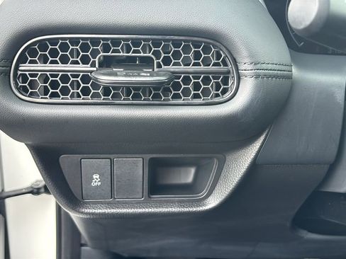 Used 2026 Honda HR-V LX image 15