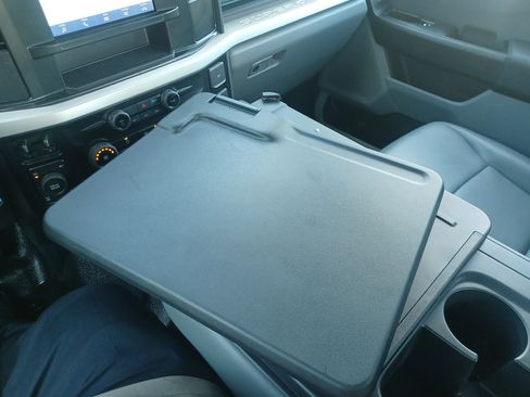 Used 2025 Ford F250 XL w/ XL Chrome Package image 29