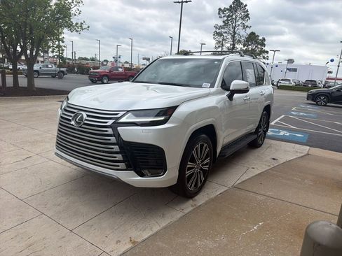 Certified 2024 Lexus LX 600 4WD w/ Luxury Package image 1