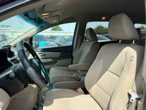 Used 2013 Honda Odyssey LX image 37