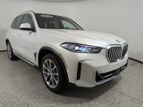 Used 2024 BMW X5 sDrive40i w/ Premium Package RWD image 1