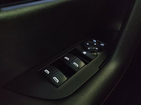 Used 2022 Chevrolet Blazer RS FWD image 27