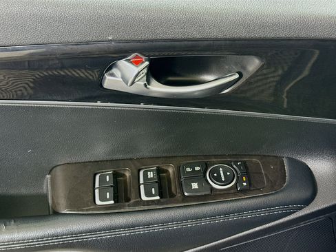 Used 2018 Kia Sorento LX image 23