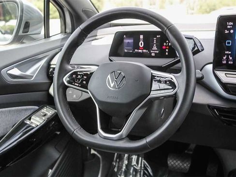 Used 2023 Volkswagen ID.4 Pro image 15