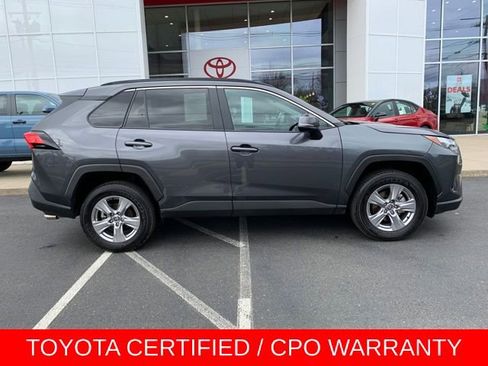 Used 2025 Toyota RAV4 XLE AWD/4WD image 2