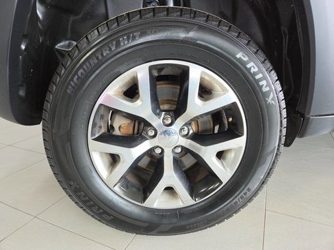 Used 2015 Jeep Cherokee Trailhawk image 10