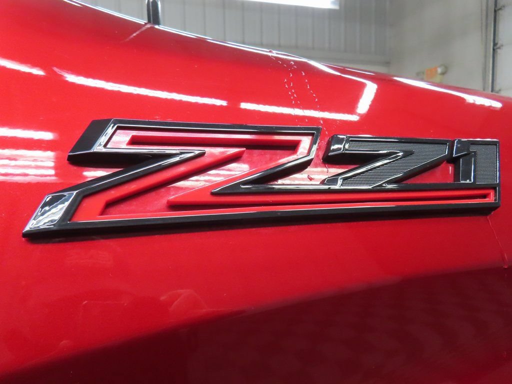 Used 2025 Chevrolet Silverado 1500 RST w/ Z71 Off-Road Package AWD/4WD image 45