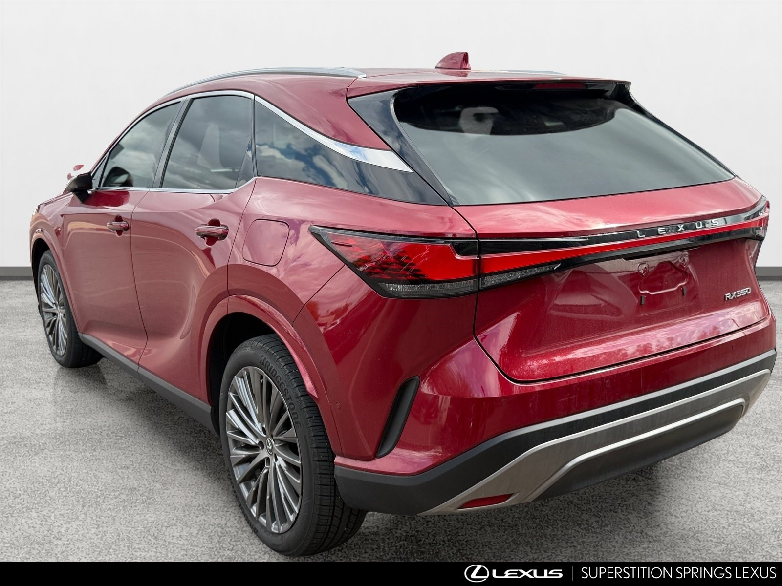 Used 2024 Lexus RX 350 FWD w/ Convenience Package image 4