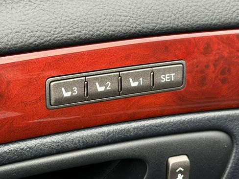 Used 2010 Lexus LS 460 L RWD image 20