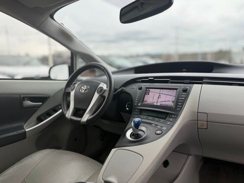 Used 2010 Toyota Prius Five image 21