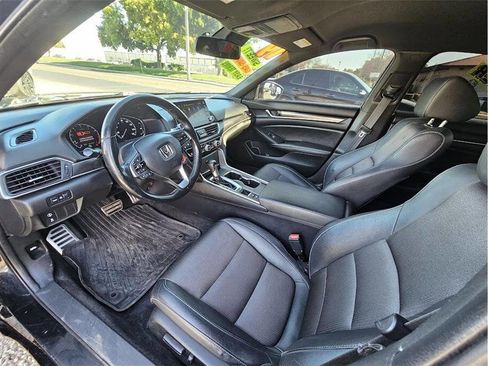 Used 2019 Honda Accord Sport image 11