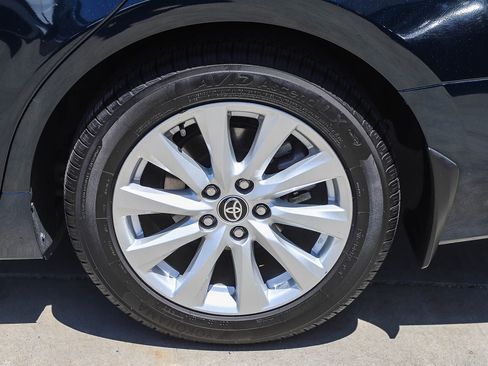 Certified 2020 Toyota Camry LE FWD image 11