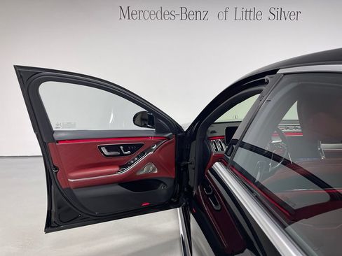 Used 2022 Mercedes-Benz S 500 4MATIC image 17