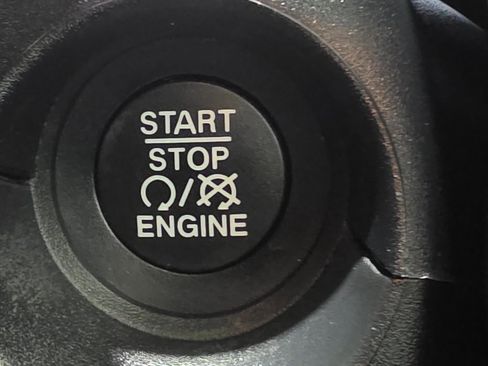 Used 2021 Jeep Compass Limited w/ Sun and Sound Group image 45