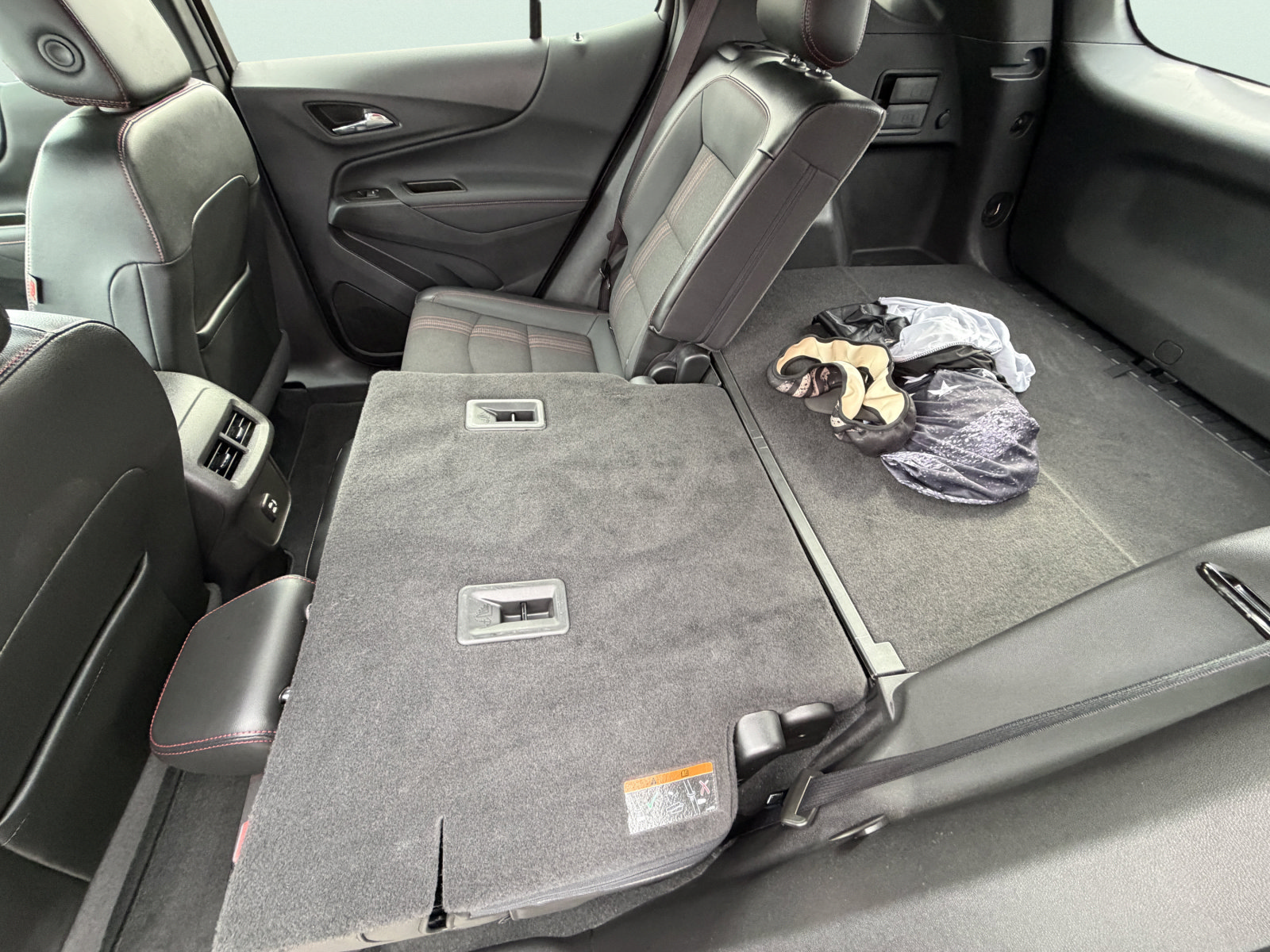 Used 2023 Chevrolet Equinox RS AWD/4WD image 12