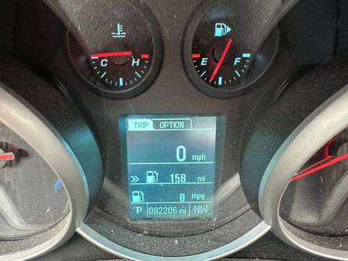 Used 2015 Chevrolet Cruze LT image 12