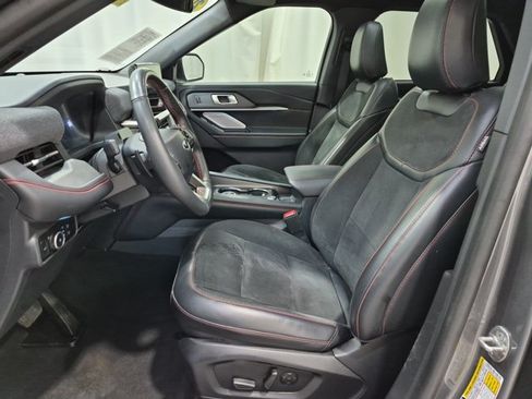 Used 2025 Ford Explorer ST w/ Sun And Sound Package AWD/4WD image 12