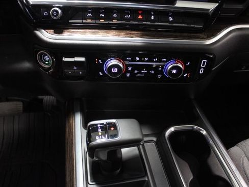 Used 2025 GMC Sierra 1500 Elevation AWD/4WD image 32
