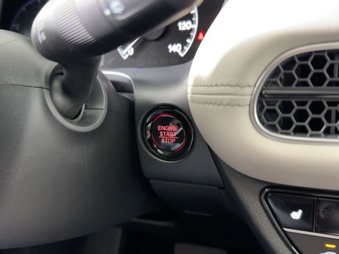 New 2026 Honda HR-V EX-L image 26