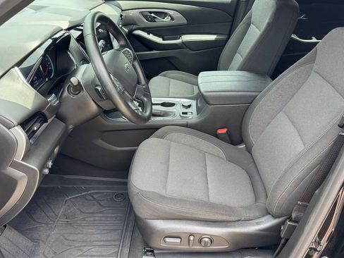 Used 2023 Chevrolet Traverse LT w/ Midnight/Sport Edition AWD/4WD image 8