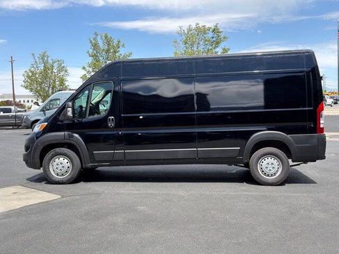 Used 2025 RAM ProMaster 2500 FWD image 5
