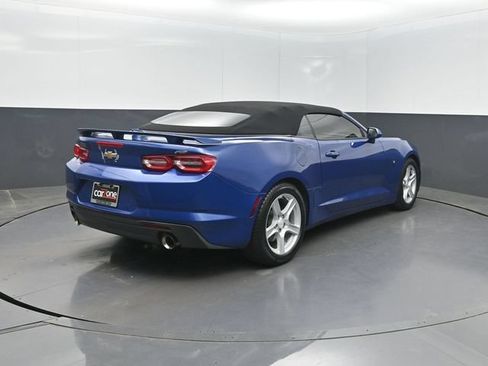 Used 2020 Chevrolet Camaro LT RWD image 30