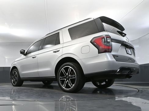 Used 2019 Ford Expedition Limited w/ Equipment Group 303A image 61