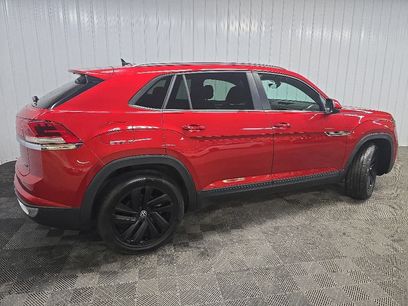 Used 2022 Volkswagen Atlas Cross Sport SE w/ Black Wheel Package