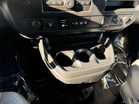 Used 2017 Chevrolet Express 2500 LS image 22