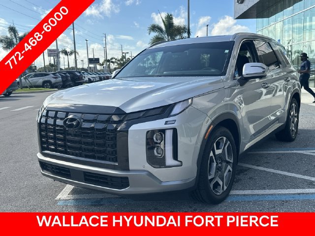 Used 2024 Hyundai Palisade Limited AWD/4WD image 2
