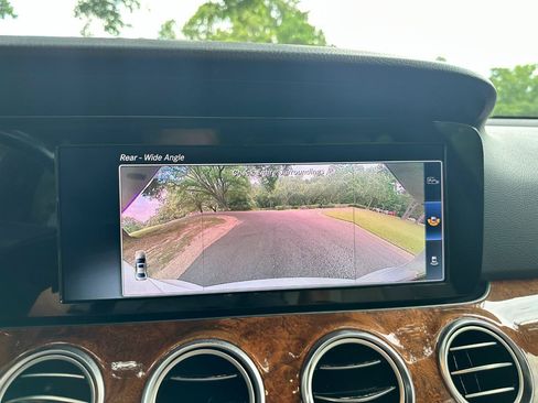 Used 2018 Mercedes-Benz E 300 w/ Premium 1 Package image 42