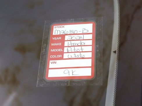 Used 2024 Honda Pilot Touring image 30