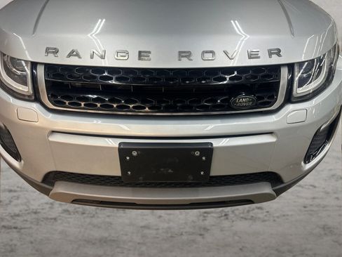 Used 2018 Land Rover Range Rover Evoque SE Premium AWD/4WD image 13
