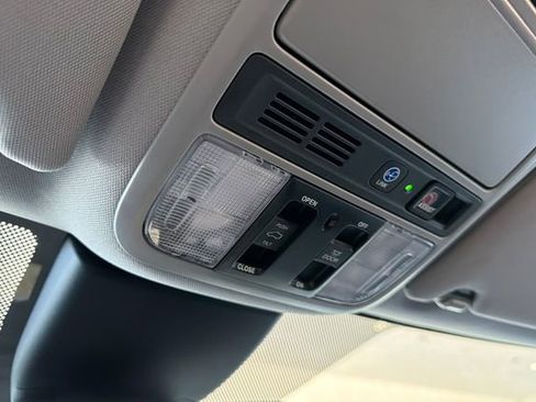 Used 2023 Honda Odyssey Elite image 24