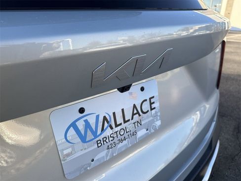 New 2026 Kia Sorento S image 6