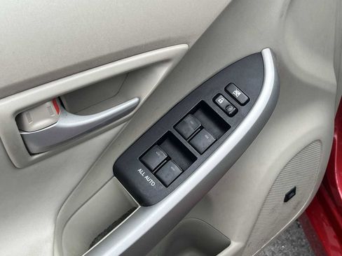 Used 2011 Toyota Prius Four w/ Solar Roof Pkg FWD image 31