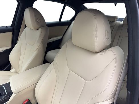 Used 2019 BMW 330i Sedan w/ Driving Assistance Package image 26