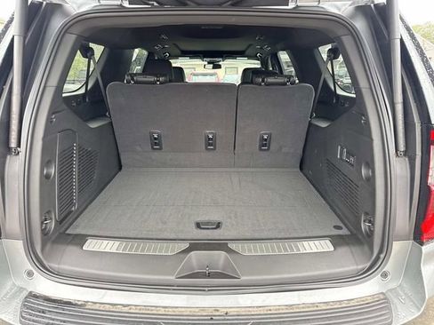 Used 2026 GMC Yukon XL Denali w/ Sun & Power Step Package RWD image 10