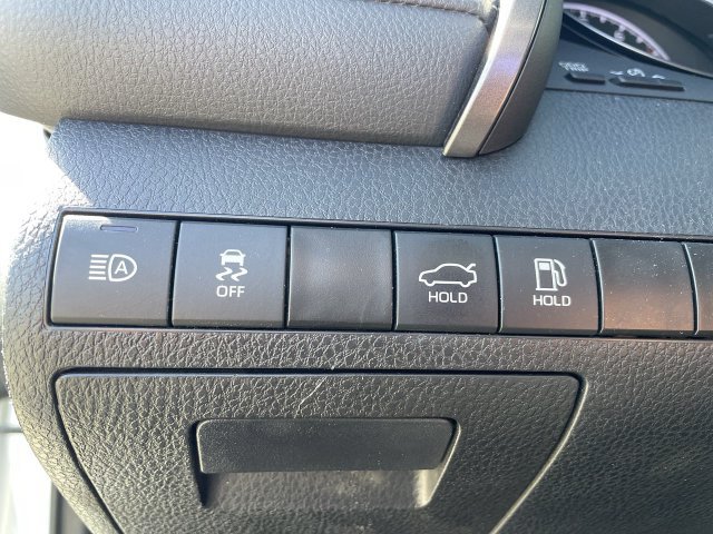 Used 2024 Toyota Camry SE FWD image 33