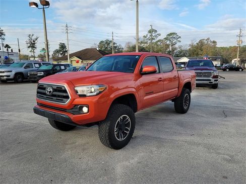 Used 2016 Toyota Tacoma SR5 image 4